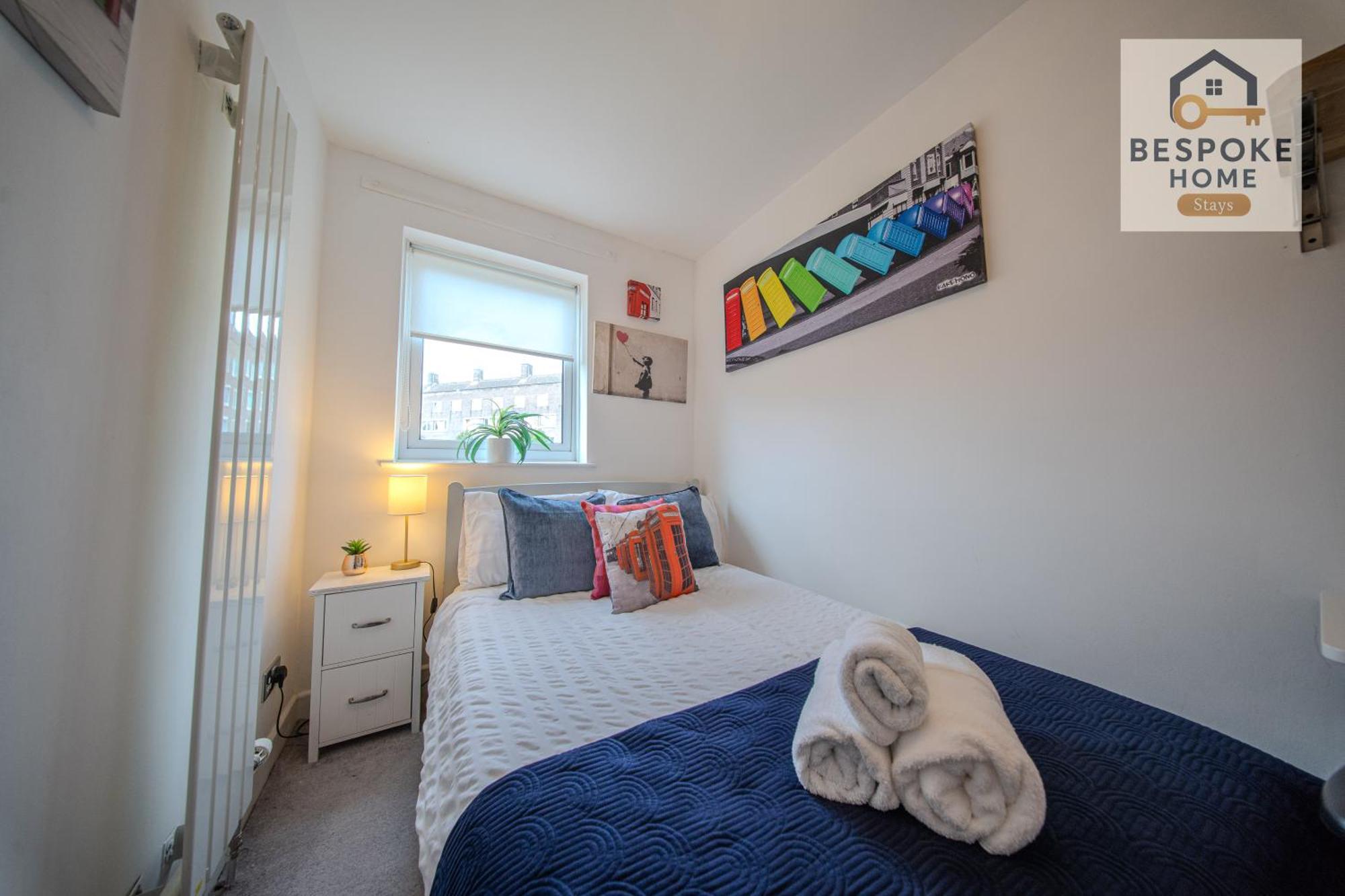 Free Parking - 4 Bed - 3 Bath - Sofa Bed - Digital Lock Entry London